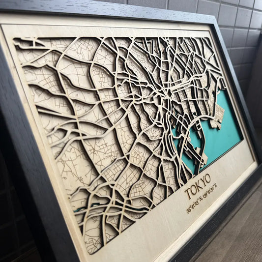 レーザーカットの東京木製地図
